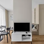 Zupnicza Apt - Parking And Balcony - By Rentujemy