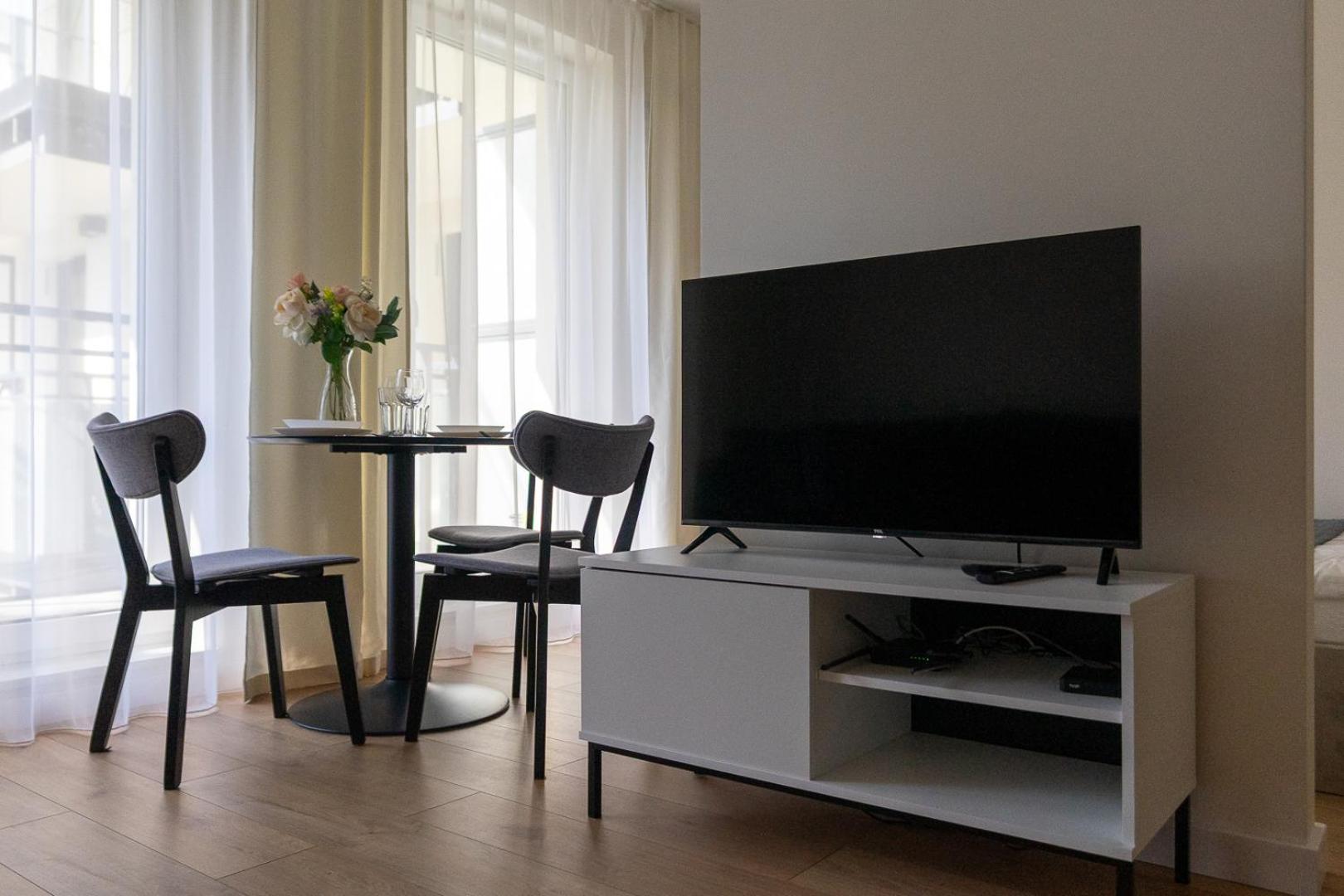 Apartament Zupnicza - Parking And Balcony - By Rentujemy Warszawa